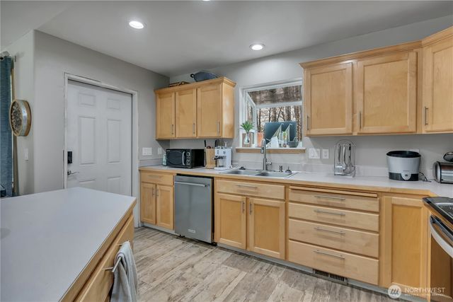 2469 Gillette Drive SE, Port Orchard, WA 98366