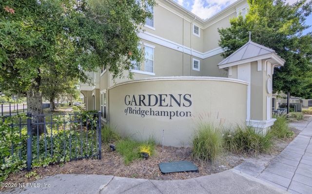 8290 GATE Parkway W 176, Jacksonville, FL 32216