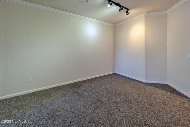 8290 GATE Parkway W 176, Jacksonville, FL 32216