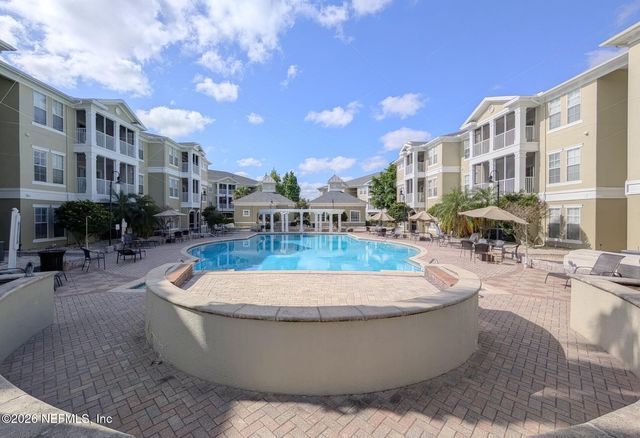 8290 GATE Parkway W 176, Jacksonville, FL 32216