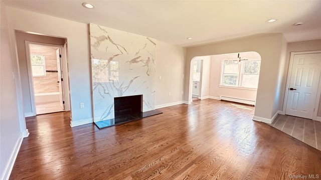 244 Overlook Road, Poughkeepsie, NY 12603