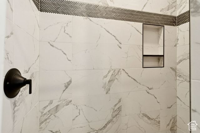 3293 E HAWK DR, Spanish Fork, UT 84660