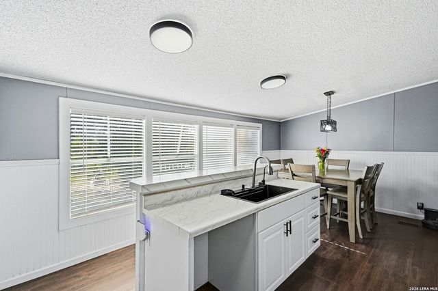 104 County Road 4637, Hondo, TX 78861