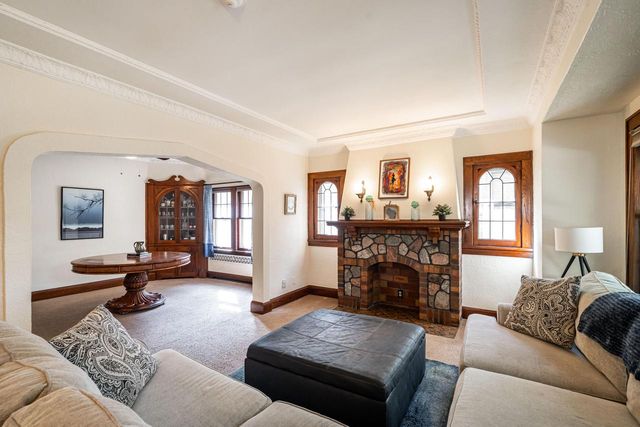 3276 N 50th STREET, Milwaukee, WI 53216