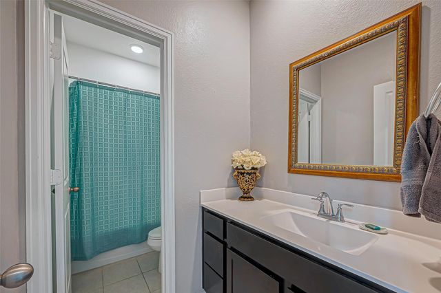 2805 Vanilla Sky Lane, La Marque, TX 77568