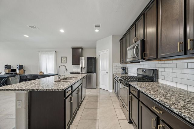 7542 Highland Chase Drive, Richmond, TX 77407