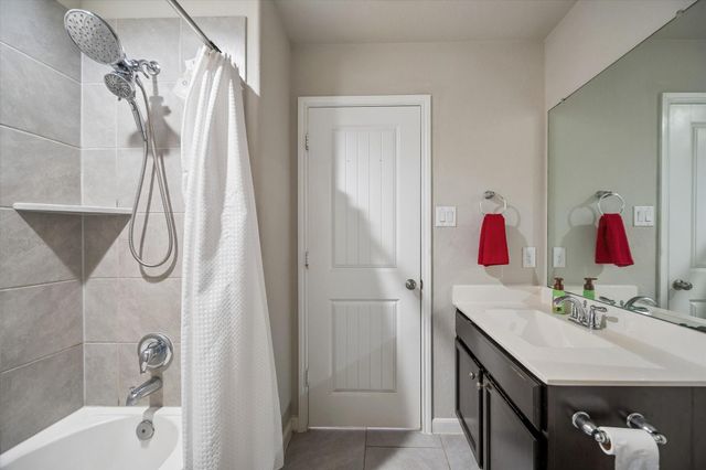 7542 Highland Chase Drive, Richmond, TX 77407