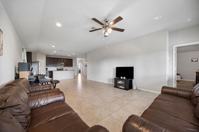 7542 Highland Chase Drive, Richmond, TX 77407