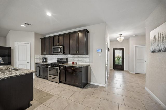 7542 Highland Chase Drive, Richmond, TX 77407