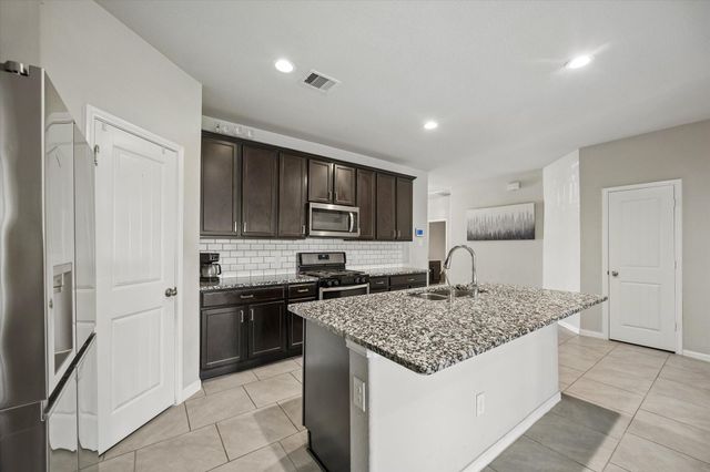 7542 Highland Chase Drive, Richmond, TX 77407