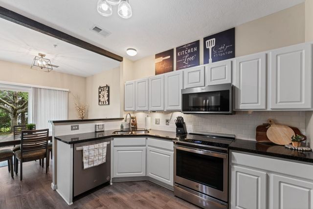 1208 Timber Way, Stillwater, MN 55082