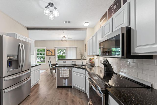 1208 Timber Way, Stillwater, MN 55082