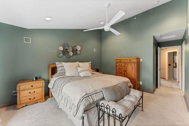 1208 Timber Way, Stillwater, MN 55082