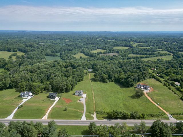 1929 New Lewisburg Hwy, Columbia, TN 38401