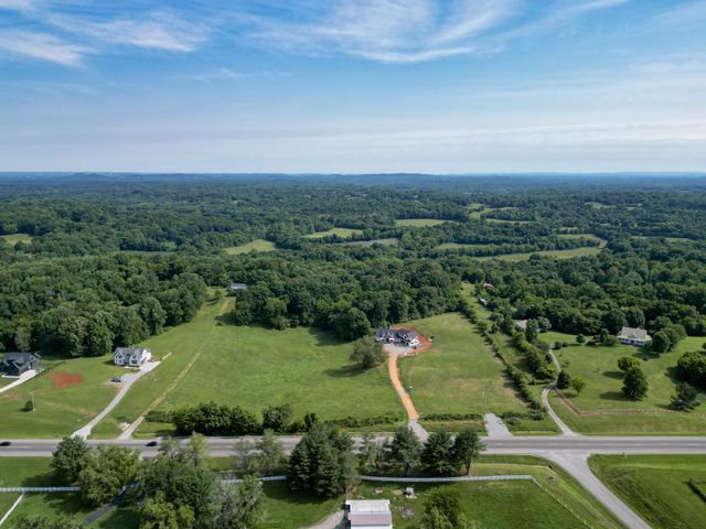 1929 New Lewisburg Hwy, Columbia, TN 38401