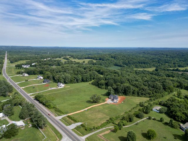 1929 New Lewisburg Hwy, Columbia, TN 38401