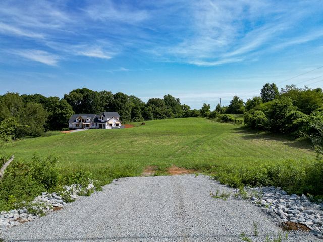 1929 New Lewisburg Hwy, Columbia, TN 38401
