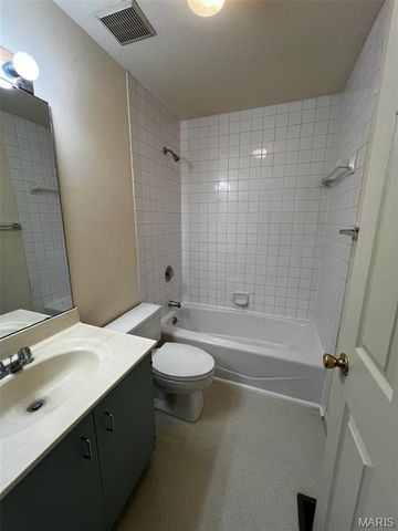 2408 S 10th Street, St Louis, MO 63104