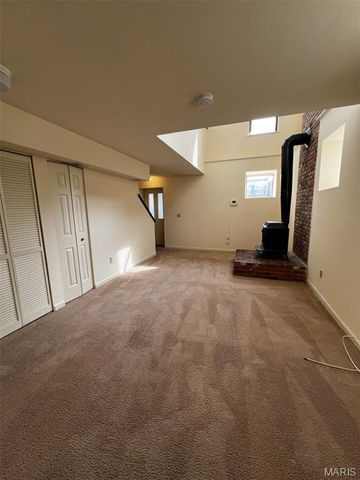 2408 S 10th Street, St Louis, MO 63104