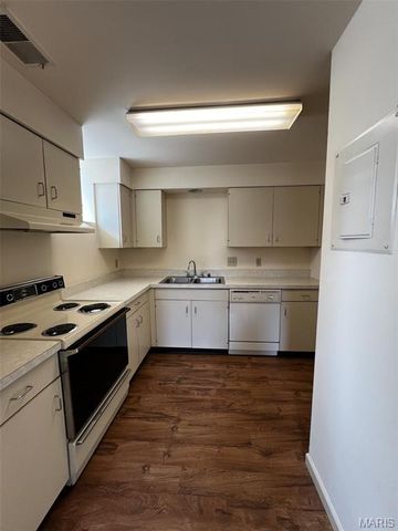 2408 S 10th Street, St Louis, MO 63104