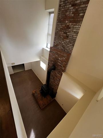 2408 S 10th Street, St Louis, MO 63104