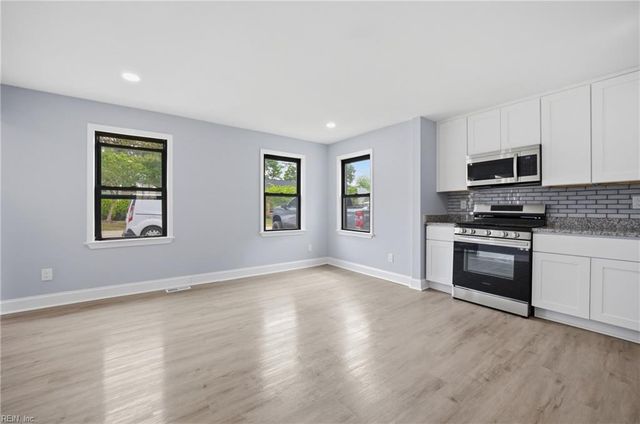 15 Langston BLVD, Hampton, VA 23666