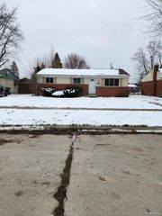 15587 Oakbrook Street, Romulus, MI 48174