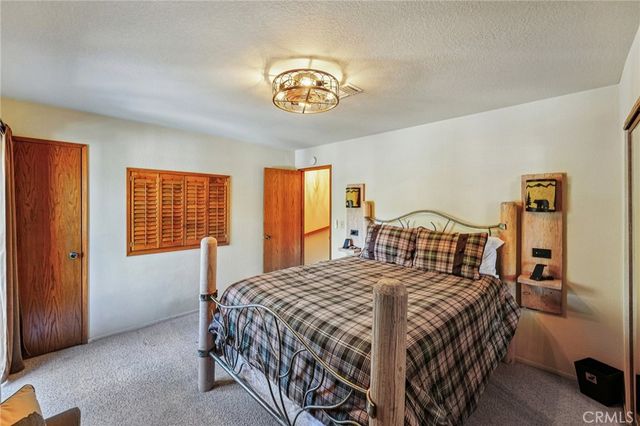 1847 Thrush Road, Wrightwood, CA 92397