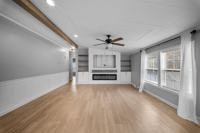 54 Spruce Drive, Farmington, NH 03835