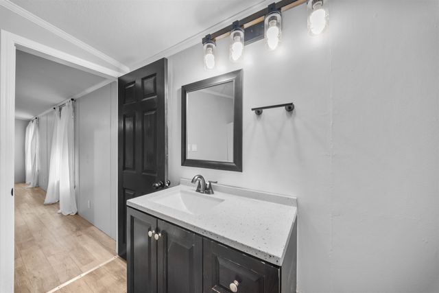 54 Spruce Drive, Farmington, NH 03835