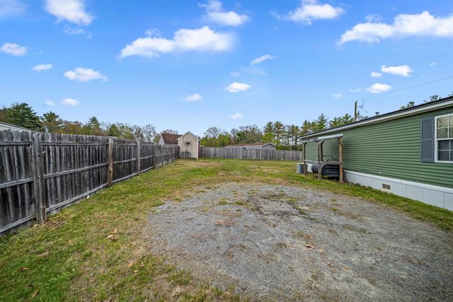 54 Spruce Drive, Farmington, NH 03835