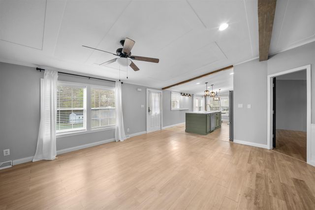 54 Spruce Drive, Farmington, NH 03835