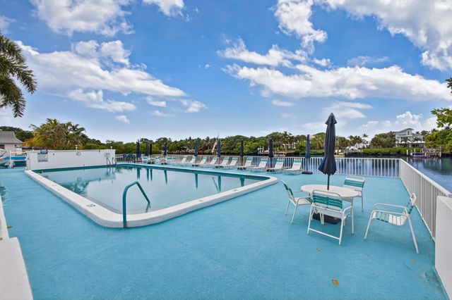 4001 S Ocean Boulevard 315, South Palm Beach, FL 33480