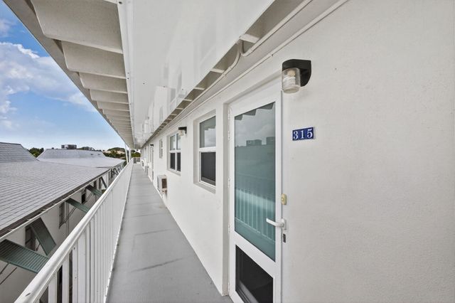 4001 S Ocean Boulevard 315, South Palm Beach, FL 33480