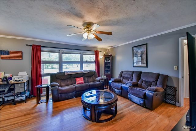 406 2ND NW, Reform, AL 35481