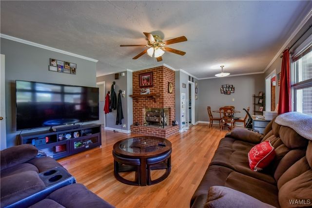 406 2ND NW, Reform, AL 35481