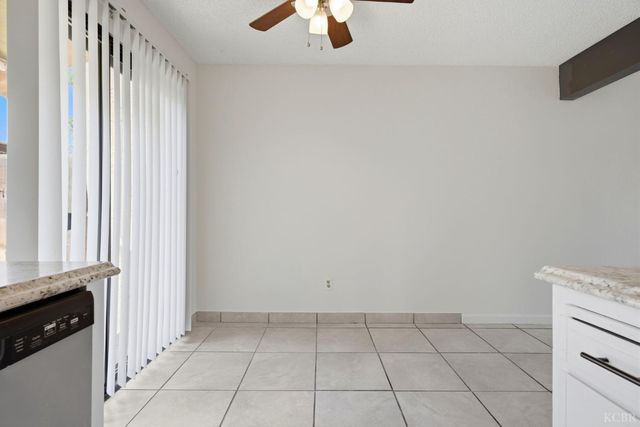 948 Greenfield Avenue, Hanford, CA 93230