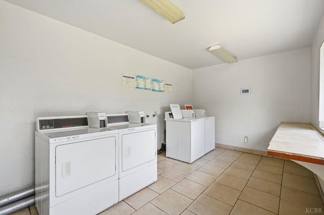948 Greenfield Avenue, Hanford, CA 93230