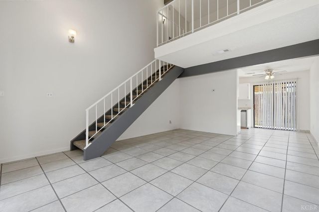 948 Greenfield Avenue, Hanford, CA 93230