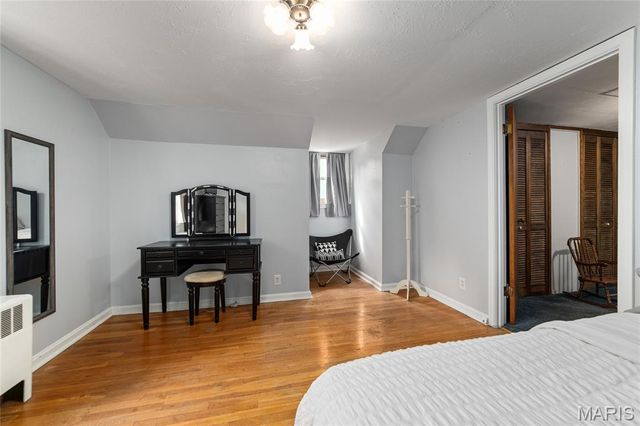 7 Green Acres Road, Bellefontaine Nghbrs, MO 63137