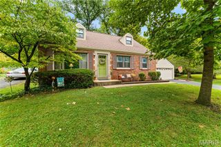 7 Green Acres Road, Bellefontaine Nghbrs, MO 63137
