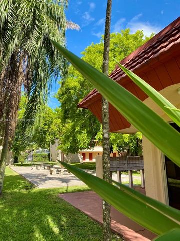 10901 N Kendall Dr 210, Miami, FL 33176