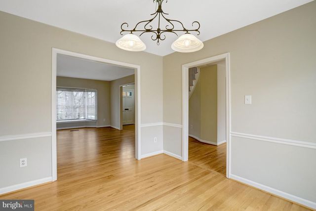 8523 LAKINHURST LN, Springfield, VA 22152