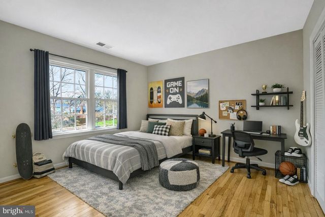 8523 LAKINHURST LN, Springfield, VA 22152