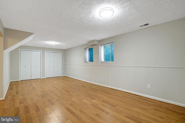 8523 LAKINHURST LN, Springfield, VA 22152