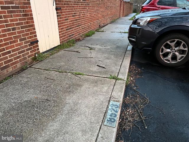 8523 LAKINHURST LN, Springfield, VA 22152