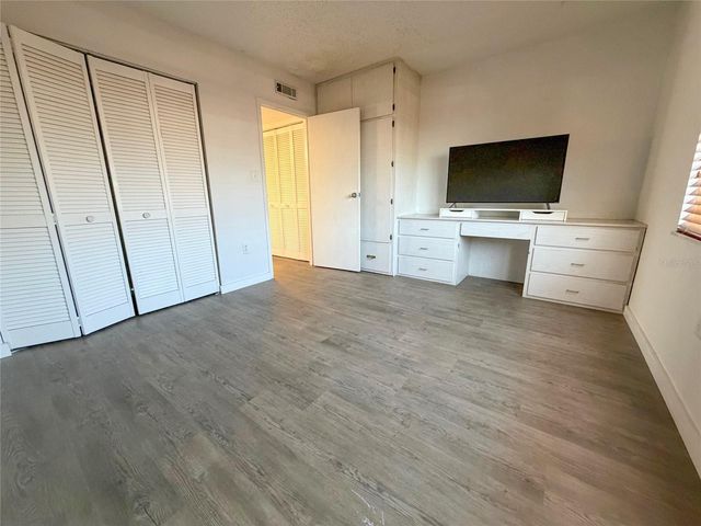 215 S MCMULLEN BOOTH ROAD 182, Clearwater, FL 33759