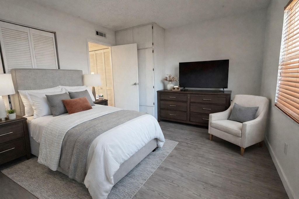 Image 20 of property listing at 215 S MCMULLEN BOOTH ROAD 182, Clearwater, FL 33759