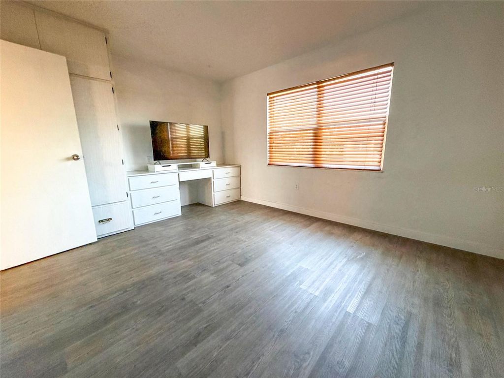 Image 21 of property listing at 215 S MCMULLEN BOOTH ROAD 182, Clearwater, FL 33759