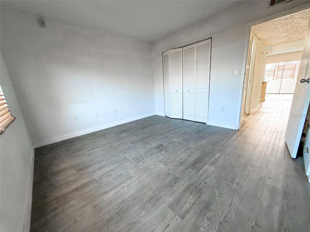 Image 26 of property listing at 215 S MCMULLEN BOOTH ROAD 182, Clearwater, FL 33759